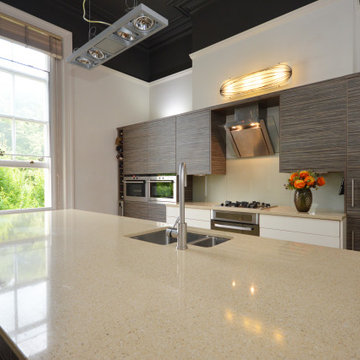 Approved Used Kitchen, Handleless Modern, Hotpoint/Siemens Appliances
