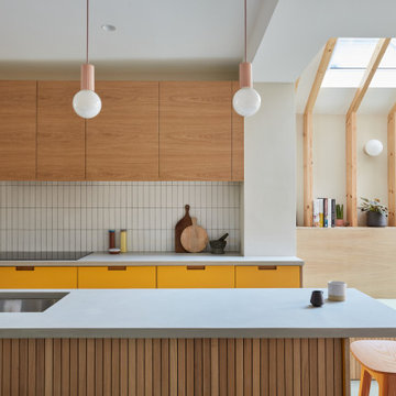 Colourful Yet Calm Family Home - Kitchen