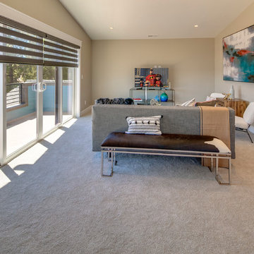 Second-story room, Bend, Oregon