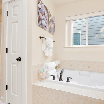 Staged by Genesis Bothell WA