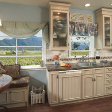 Folk Victorian Farmhouse
