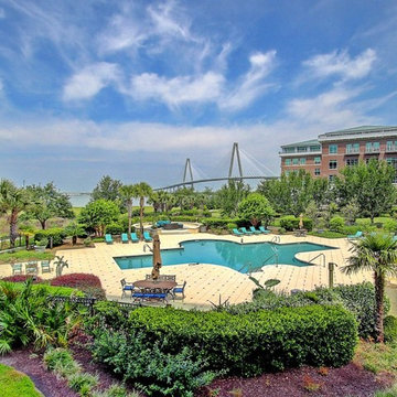 222 S Plaza Court