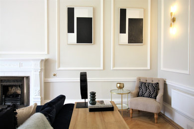 This is an example of a contemporary living room in Edinburgh.