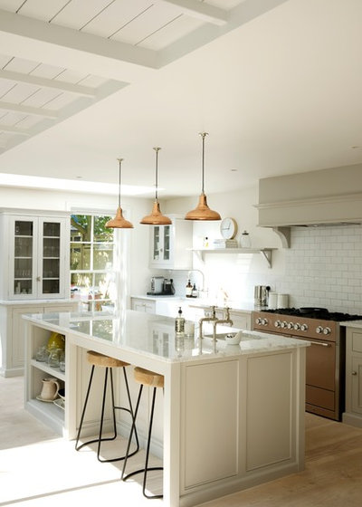 Contemporary Kitchen by deVOL Kitchens