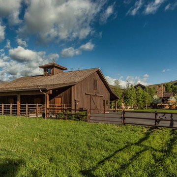 Rustic Mountain Equestrian Property
