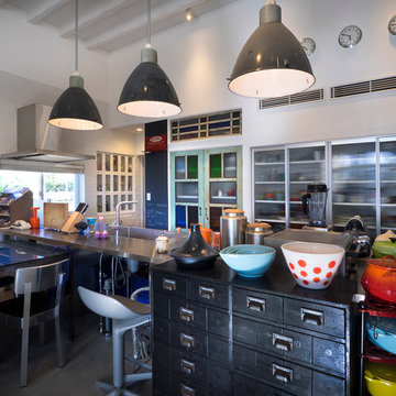 異国の香りが漂う