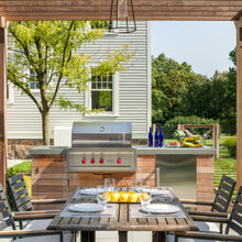 Outdoor Kitchen