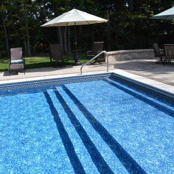 Sun Shelf - Vinyl-Lined Swimming Pool