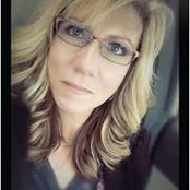 Terri Flores's photo