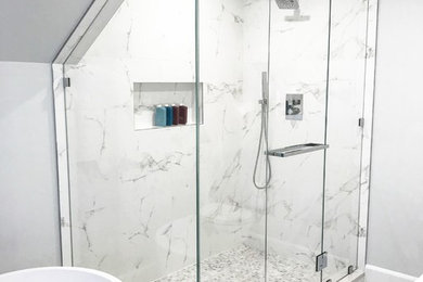 Bathroom - transitional bathroom idea in New York