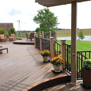 Multi-Level Curved Deck Layout