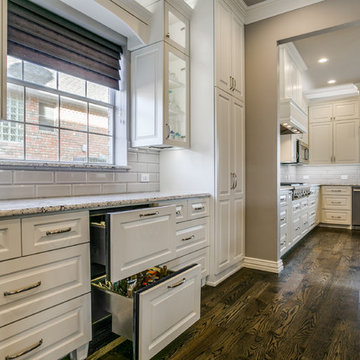 Twelve Oaks Drive, Luxury Kitchen Renovation Remodeling Project