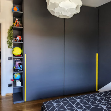 Yellow & Black Teen boy's bedroom