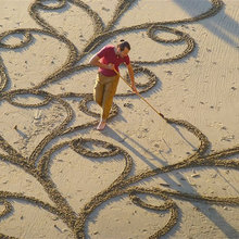 cool graphics in sand