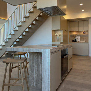 Kitchen: Travertine Classico