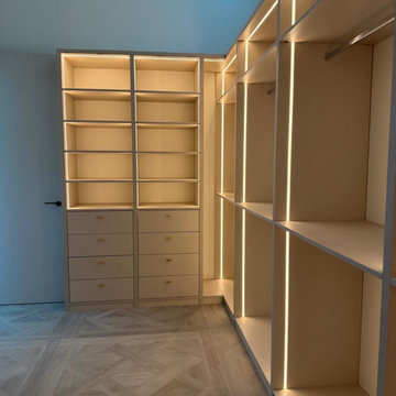 Custom Walk-In Closet With Integrated LED Lighting – Miami, FL