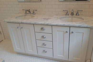 Inspiration for a transitional bathroom remodel in New York