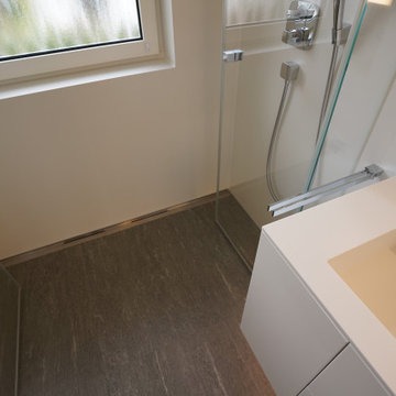 Aus einem Badezimmer wird ein Duschbad der extra Klasse