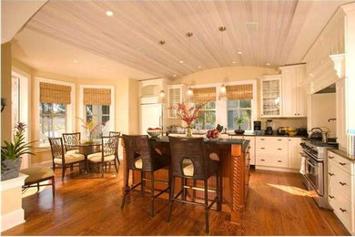 Elegant kitchen photo in Charleston