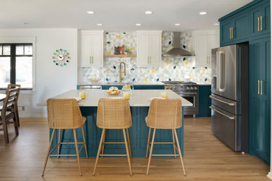 Example of a mid-century modern kitchen design in Minneapolis