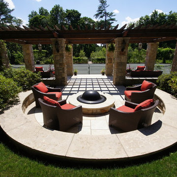 Hilltop Manor