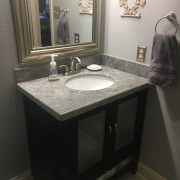 Current Transitional Bathroom