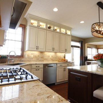 A Cook’s Kitchen Built for Entertaining