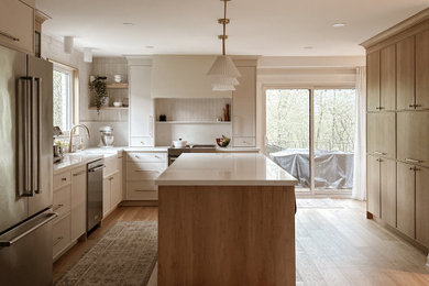 Example of a kitchen design in Toronto
