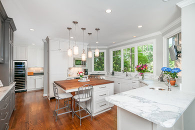 Kitchen photo in Atlanta