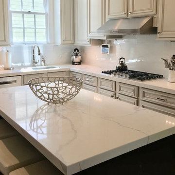 Calacatta Gold quartz kitchen