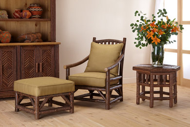 Inspiration for a rustic living room remodel in Milwaukee