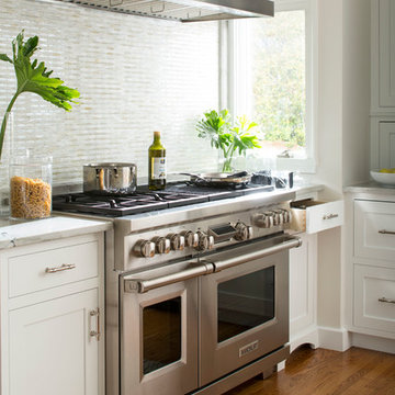 Southport Kitchen with Tile Glamour