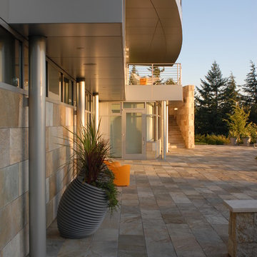 Lakota Residence