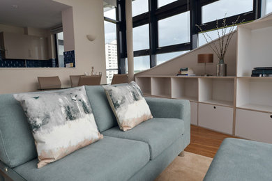 Design ideas for a contemporary living room in London.