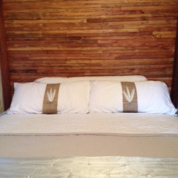 Bedroom - Bed Pillows
