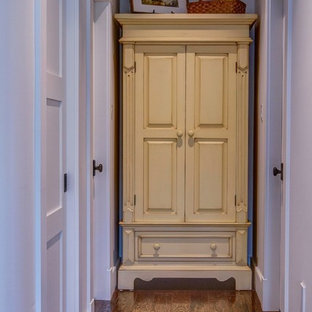 Inredning av en klassisk hall