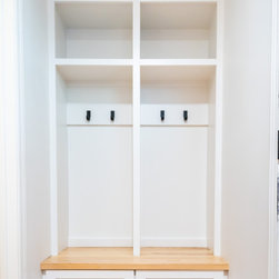 Sedgefield - Display And Wall Shelves 