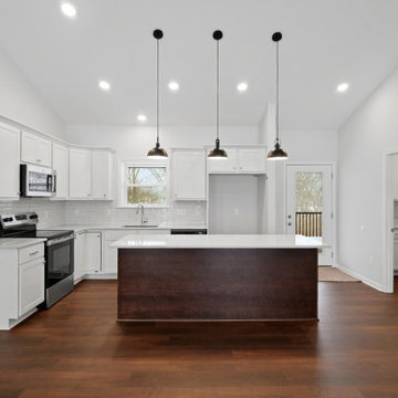 5171 Greentree Road- Custom Plan