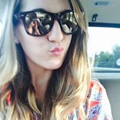 Elle Laski's photo