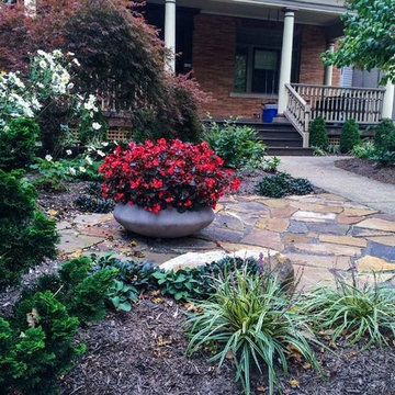 Shadyside Entry Garden