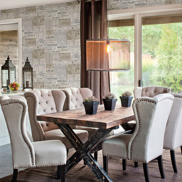 Wallpaper Perfect for a Den or Home Office