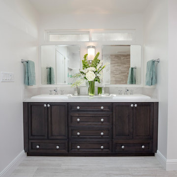 Elegant Master Bathroom in Los Angeles, CA