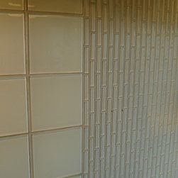 Walnut horizontal grain kitchen - Tile