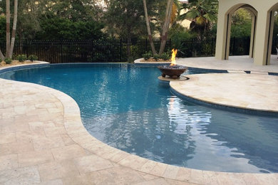 Inspiration for a contemporary pool remodel in Orlando