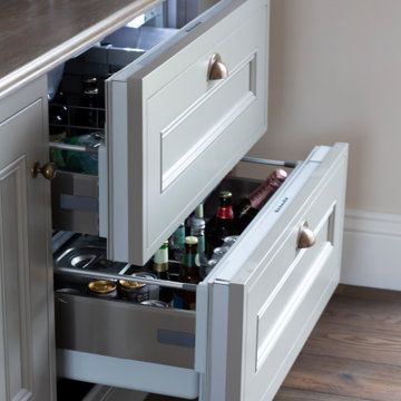 Grandeur in Green-Greige & Grain ’22