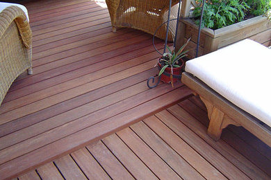 Suelos de madera para piscinas, terrazas, jardines