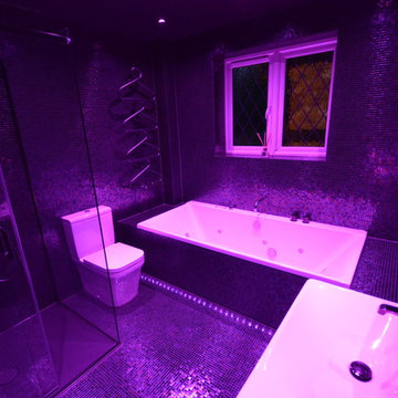 Knightsbridge London Black modern bathroom