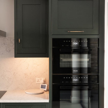 Classic In-Frame Shaker Kitchen & Bar - Islington