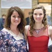 Shannon Leist's photo