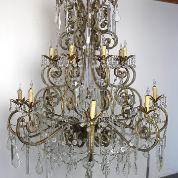 20th Century Large Macaroni Beaded French Style Chandelier with Sixteen-Light